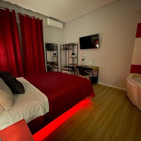 Vomero Suite And Deluxe Room B&B Napoli Exterior photo