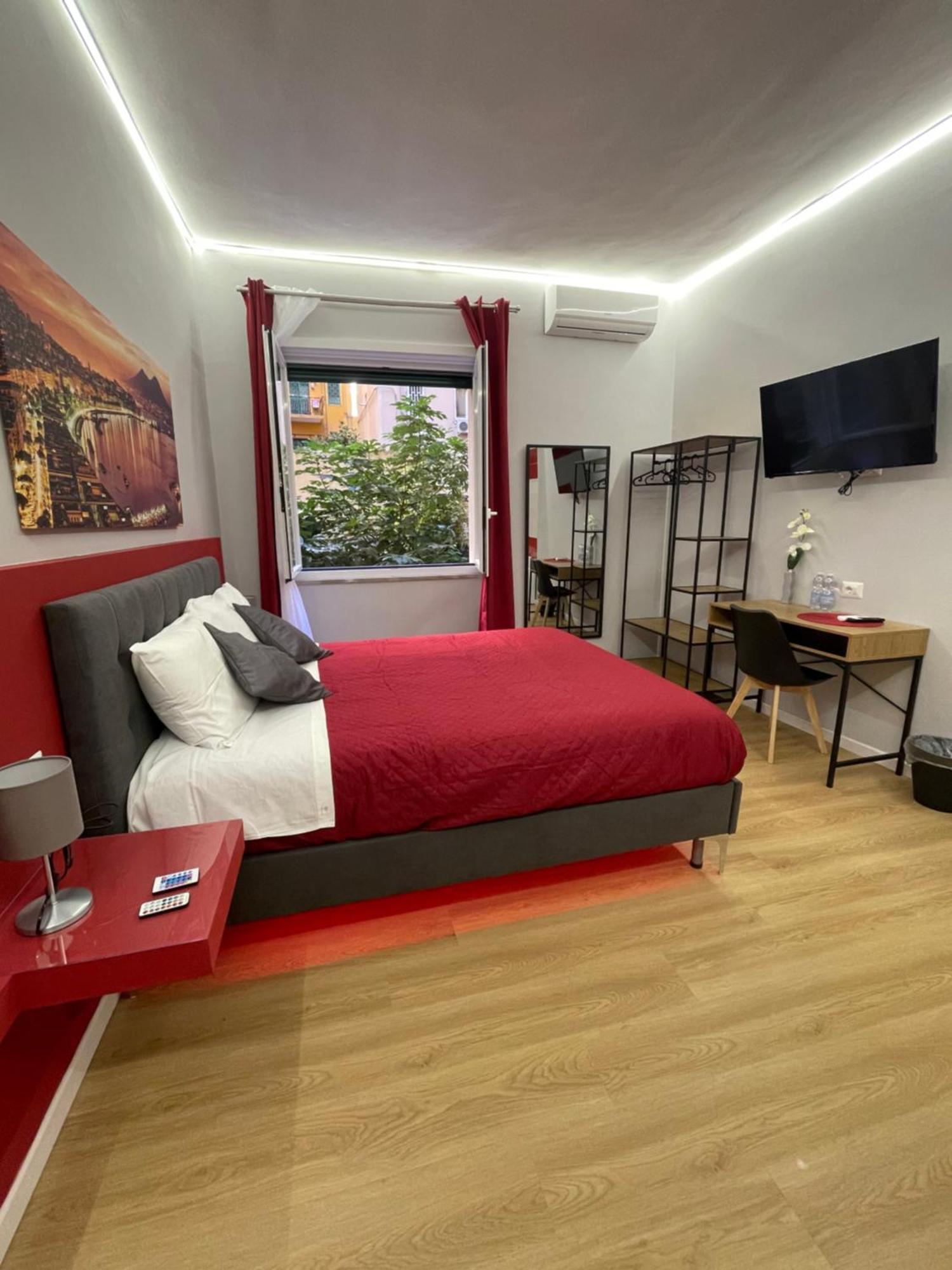 Vomero Suite And Deluxe Room B&B Napoli Exterior photo